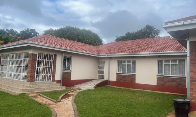 Harare House | Welcome to our elegant and comfortable family home, perfect for making memories!