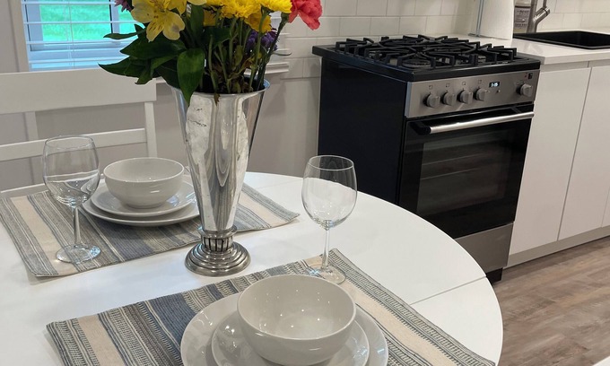 Darien Apartment | Discover Our Junior One-Bedroom in Beautiful Darien