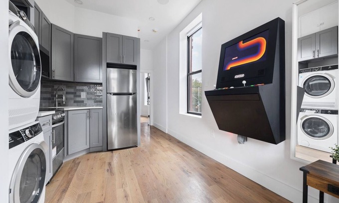 Bedford-Stuyvesant Apartment | Experience a Unique Master Suite with Patio in Brooklyn