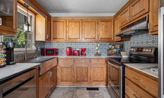 Cullman House | Experience Our Place: Pet-Friendly with Gorgeous Ocean Views
