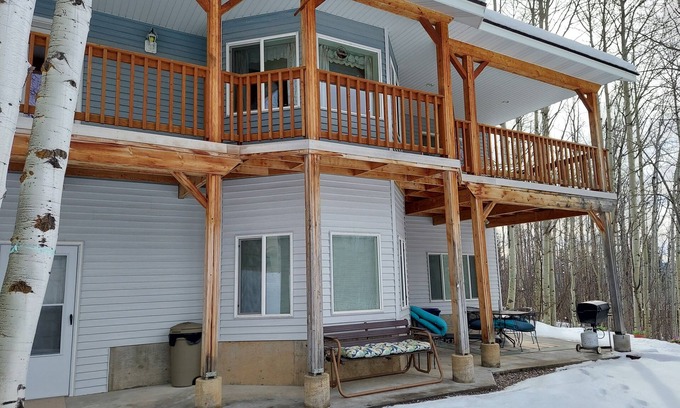 Star Valley Ranch House | Discover Paradise: Pet-Friendly Retreat with Top Amenities