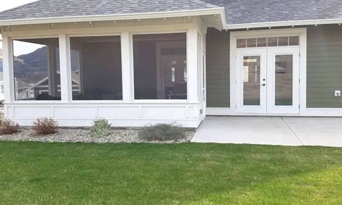 Okanagan-Similkameen House | Welcome to Sage Cottage at The Cottages on Osoyoos Lake - Golf Cart included