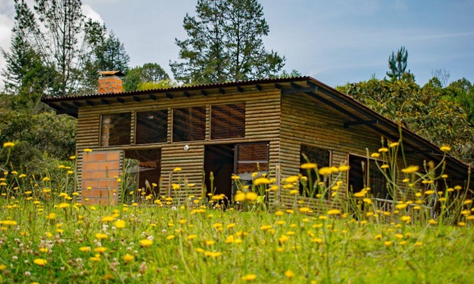 Medellin Cottage | Discover Santa Elena Magic Cabin: Family and Pet Friendly!