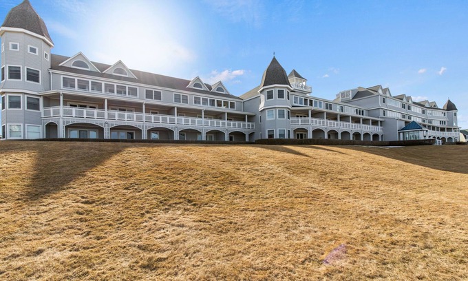 York Beach House | Experience Serenity By The Sea: 10/10 Guest Reviews Await