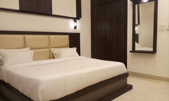 Indore Apartment | Discover Comfort at Star of Taj - SOT #2 Hotel