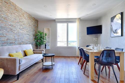 Montgeron Apartment | Discover Comfort at Stella's House for Your Next Getaway