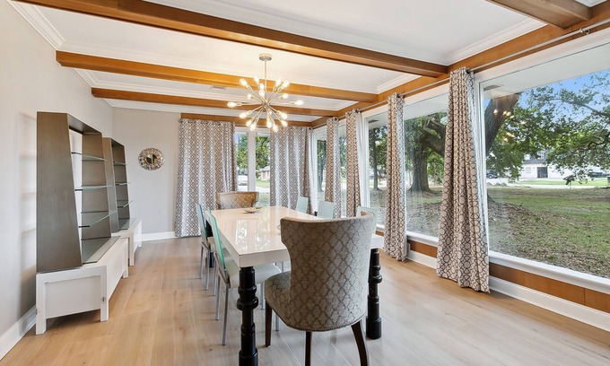 Mid City North House | Discover The Henderson House: Perfect for Groups & Families!