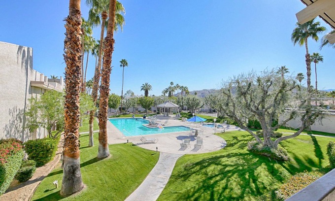 Deep Well Ranch Condo | Discover Pomello: Your Ideal Desert Oasis with Pool & Breakfast