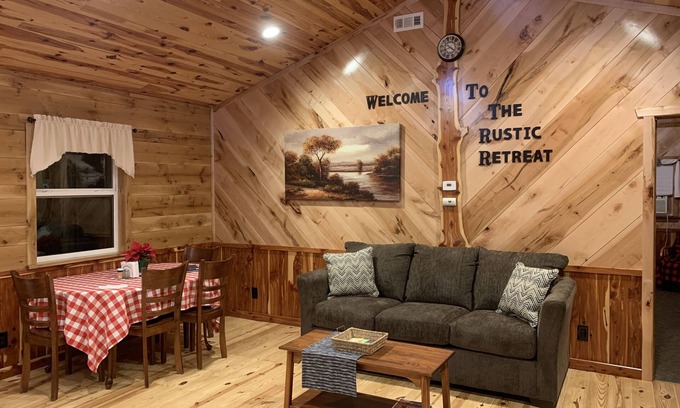 Dundas Cabin | Experience Tranquility at The Rustic Retreat with Ocean Views