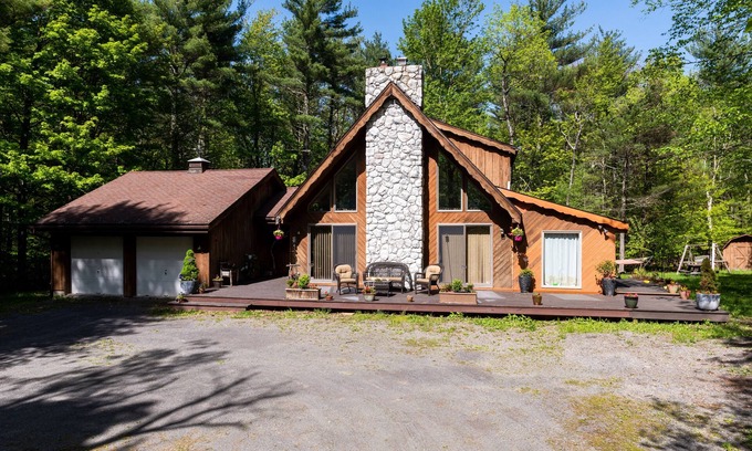 Round Top House | Discover Shangri-La Chalet: A 10/10 Catskills Escape