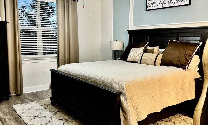 Biggar House | Discover Family-Friendly Bliss in Babcock Ranch!