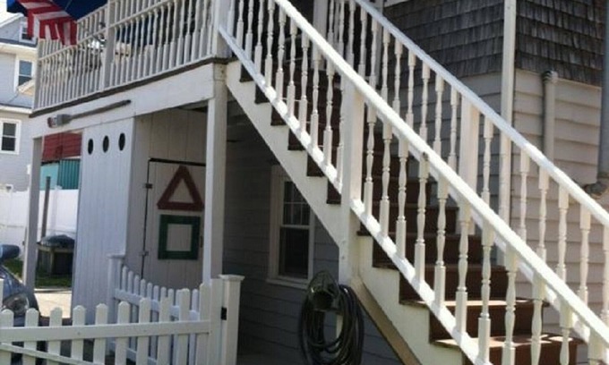 North End Cottage | Pet-Friendly Coastal Cottage with High Guest Ratings