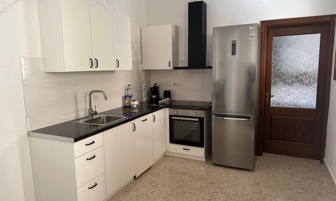 Mellieha Apartment | Discover a Cozy One-Bedroom Maisonette in Central Mellieha