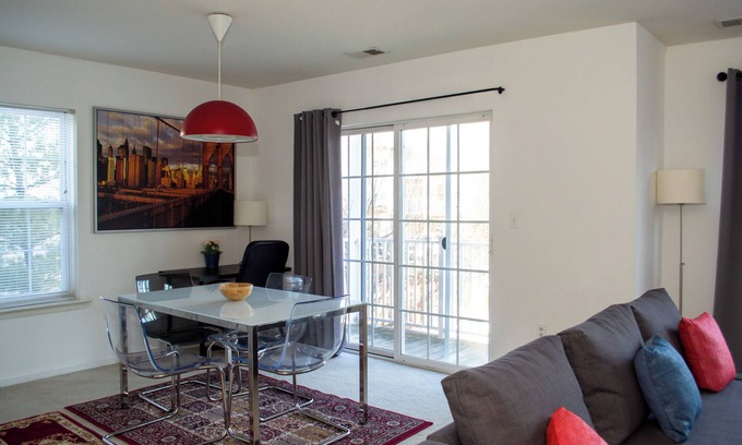 Iselin Apartment | Welcome to this charming two-bedroom, 2.5-bathroom Townhouse