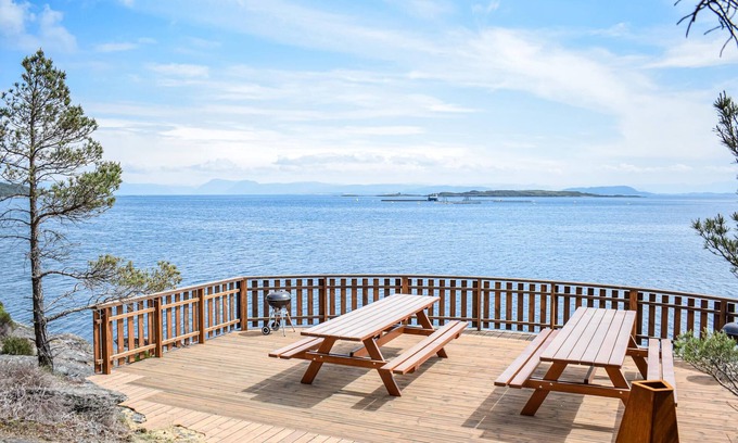 Hervik House | Discover a Beautiful Vacation Home in Liarvåg, Tysvær