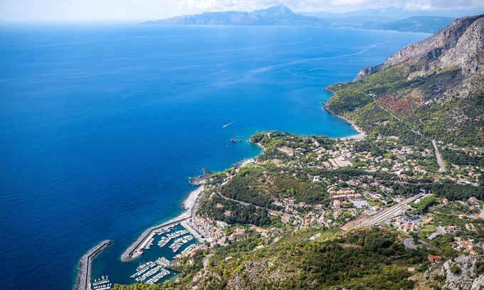 Marina di Maratea House | Experience Oceanfront Bliss with a Pool & Spectacular Views