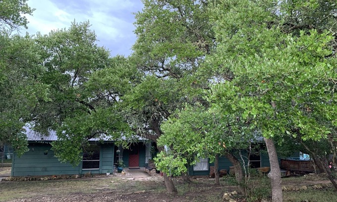 Dripping Springs House | Experience Whitetail Ridge: Family-Friendly & Pet Friendly Stay