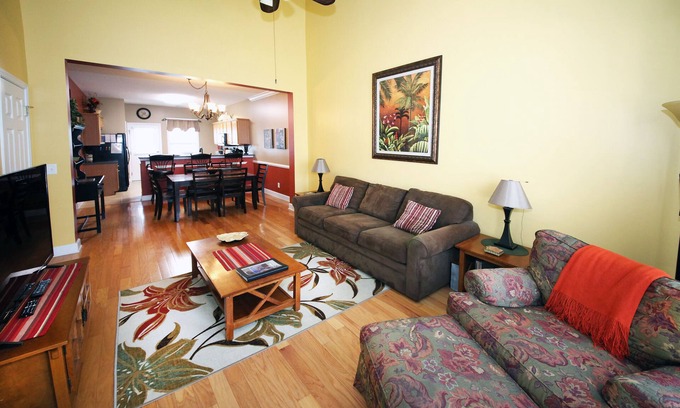North Myrtle Beach House | Idyllic Retreat at Barefoot Resort: Bikes, Grill & Pond Views