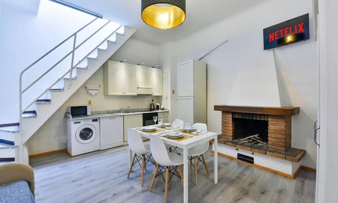 Varigotti Apartment | Discover Varigotti: Borgo Saraceno with Ocean Views