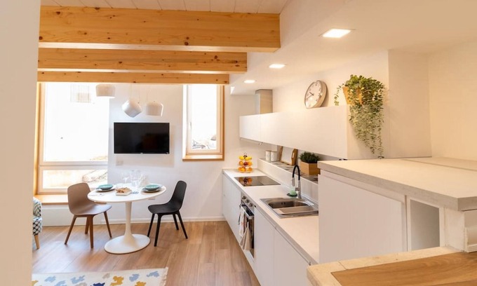 Nuoro Apartment | Welcomely - Civico 65-40: Family-Friendly with Breakfast