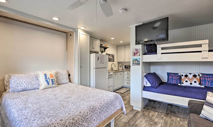 Auburn Apartment | Cozy Auburn Studio - Steps from Campus with Great Amenities!