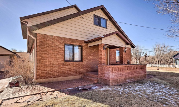 Canon City House | Inviting Cañon City Escape - Steps from the River!