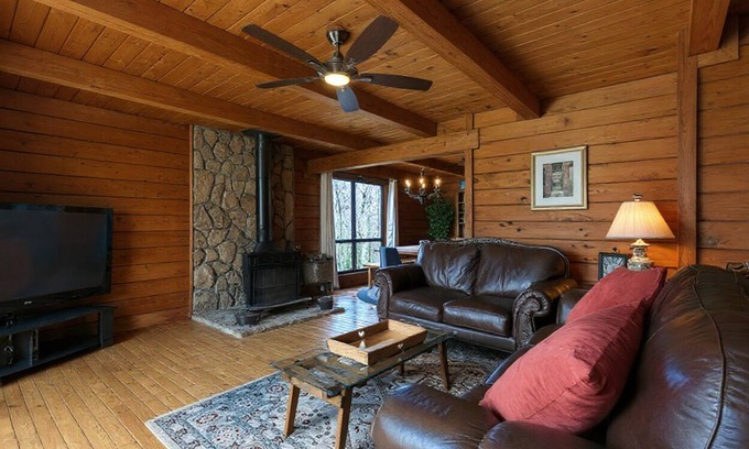 Cartersville Cabin | Welcoming Cabin near Lake Point Sports in Cartersville-Sleeps 9