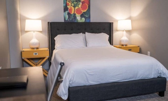 Davenport Apartment | Welcoming Studio in Davenport