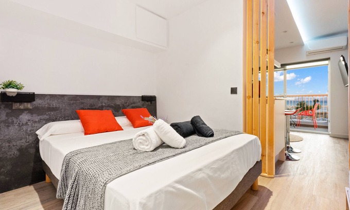 Empuriabrava Apartment | Ocean View Estudio Welcs/EMP 070 with Spa and Amenities