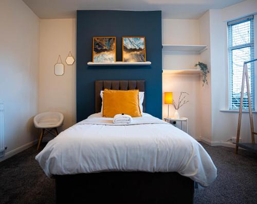 Nuneaton Apartment | Comfortable House in Nuneaton for 5 with Free Parking