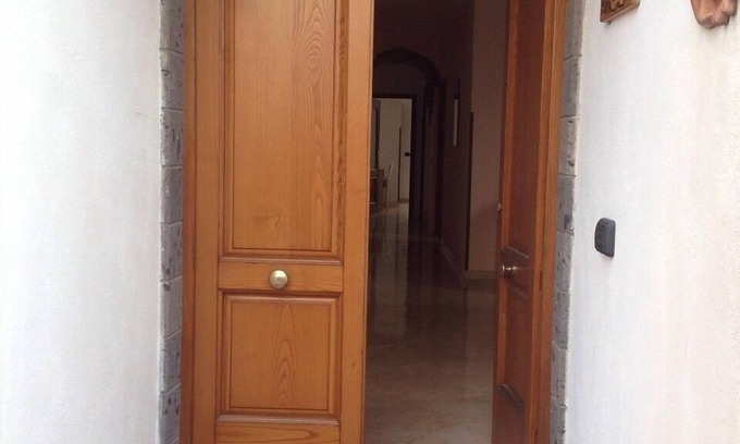 Schiazzano Apartment | Inviting Sea View Flat with Pool and Free WiFi