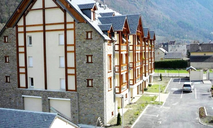 Saint-Mamet Apartment | Well-kept apartment in a mountain village