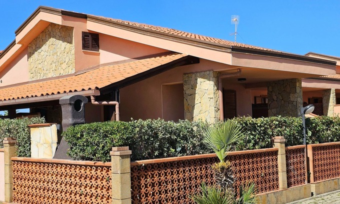 Solfarelli Villa | Bright Mediterranean Villa with Garden, Steps from the Sea