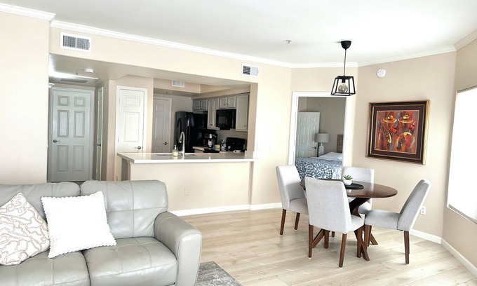 North Scottsdale Condo | Convenient Condo in Scottsdale with Pool and Golf Access