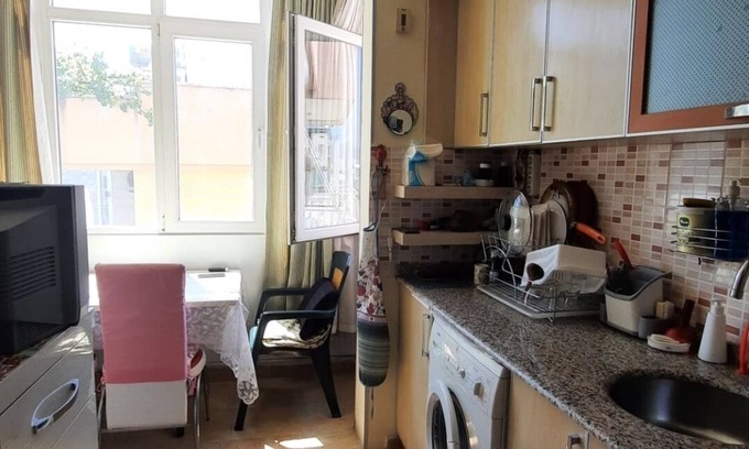 Kepez House | Convenient Retreat Near Malls with Child-Friendly Amenities