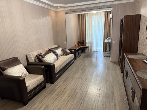 Poti House | Well Staying Part
