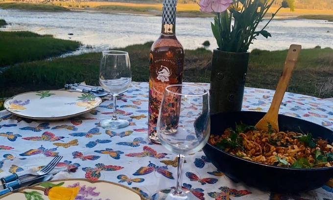 Wellfleet Cottage | Waterfront Duck Creek Cottage: Top-Rated Family Getaway