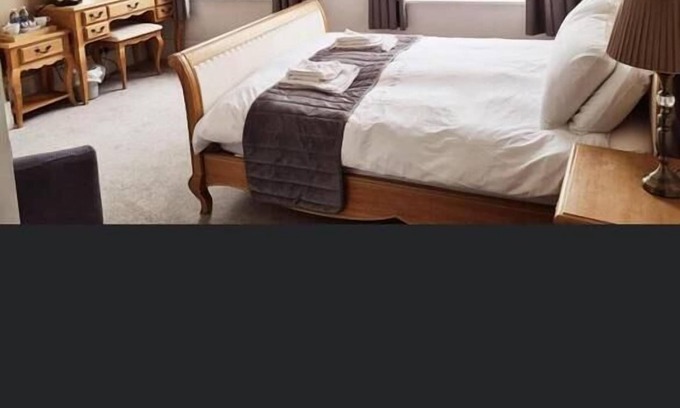 Seaford Hotel | Welcoming Wellington Hotel: Perfect for Families & Dining