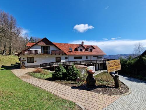Lopenik Hotel | Relaxing Stay at Wellness Chata Jana with Ocean Views