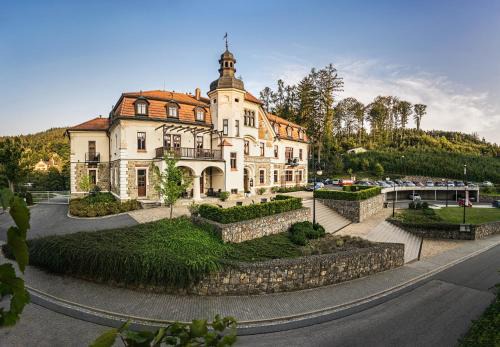 Luhacovice Hotel | Relaxing Wellness & Spa Retreat at Augustiniánský dům