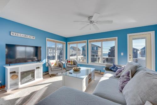 Wells Beach House | Oceanfront Wells Beach House with Inviting Deck and Hot Tub