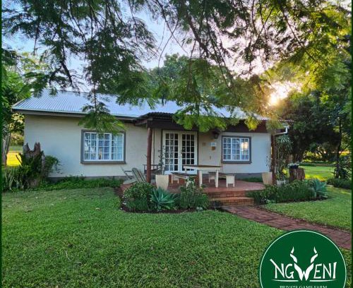 Hluhluwe Apartment | Family-Friendly Weltevreden Cottage at Ngweni Game Farm