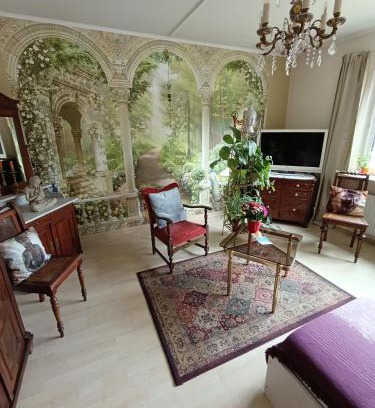 Wedding House | Inclusive Private Room with Spa - LGBTQ Friendly Stay