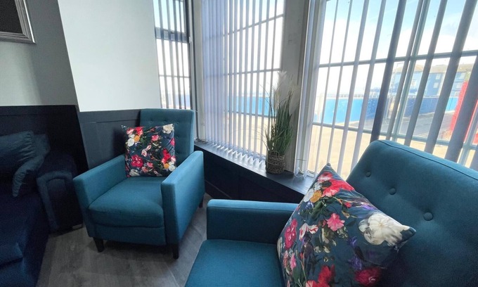 South Shore Apartment | Wembley Suite by Sasco
