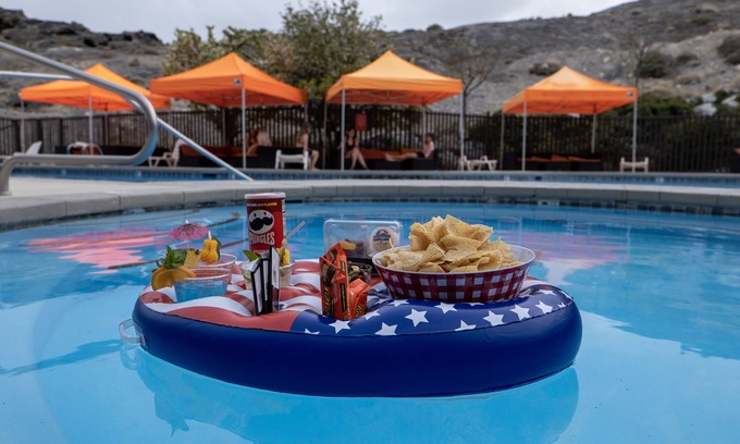 West Wendover Hotel | Explore Wendover Nugget Hotel & Casino: Family-Friendly Retreat