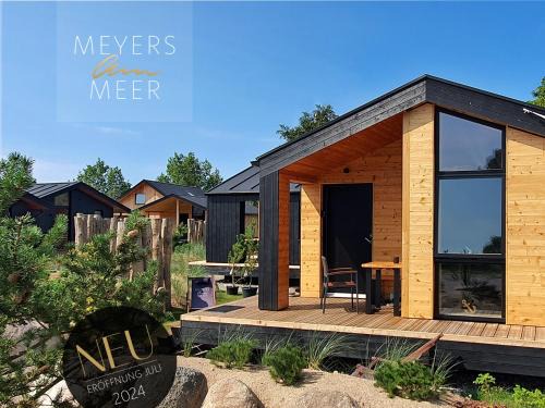 Boiensdorf House | Cozy Werder Chalet - Oceanfront Hideaway Near the Beach