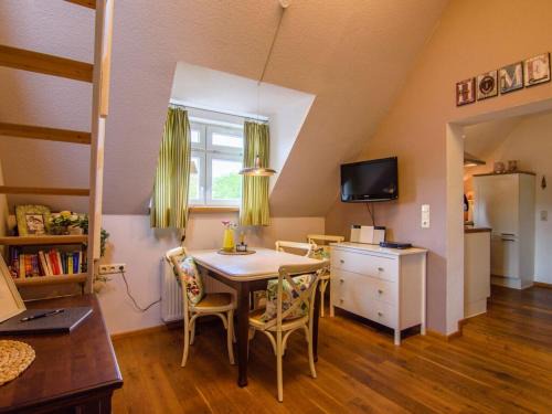 Bracht Apartment | Family-Friendly WERTS HOF Apartment 1 for Memorable Stays