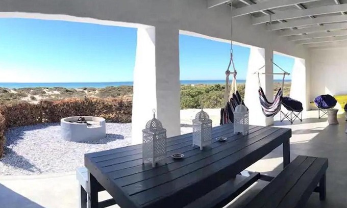 Dwarskersbos Apartment | Ideal Weskus Beskus: Oceanfront Stay with Pet-Friendly Perks