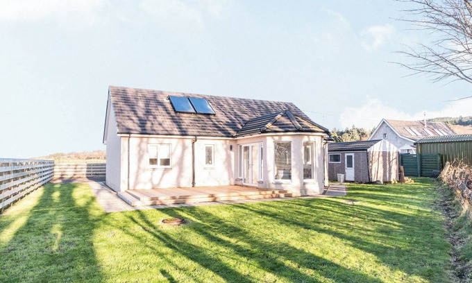 Tayinloan Cottage | Perfect Getaway for Adventure or Relaxation by the Ocean
