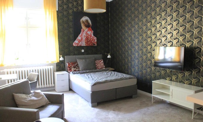 Alt-Grunwinkel House | West Chill: Guest Rated 9.3 with Breakfast & Kitchen Amenities